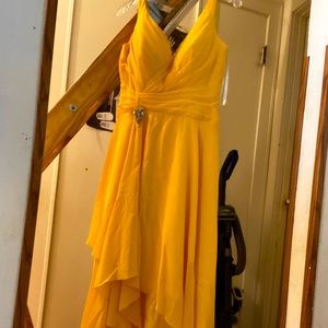 🥰😘beautiful yellow gown